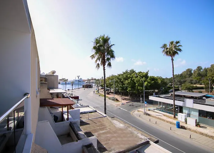 Phaedrus Living - Seaside Executive Flat Harbour 101 Διαμέρισμα *