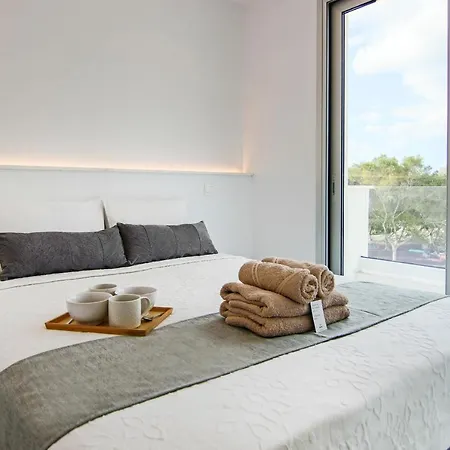Phaedrus Living - Seaside Executive Flat Harbour 101 Διαμέρισμα *